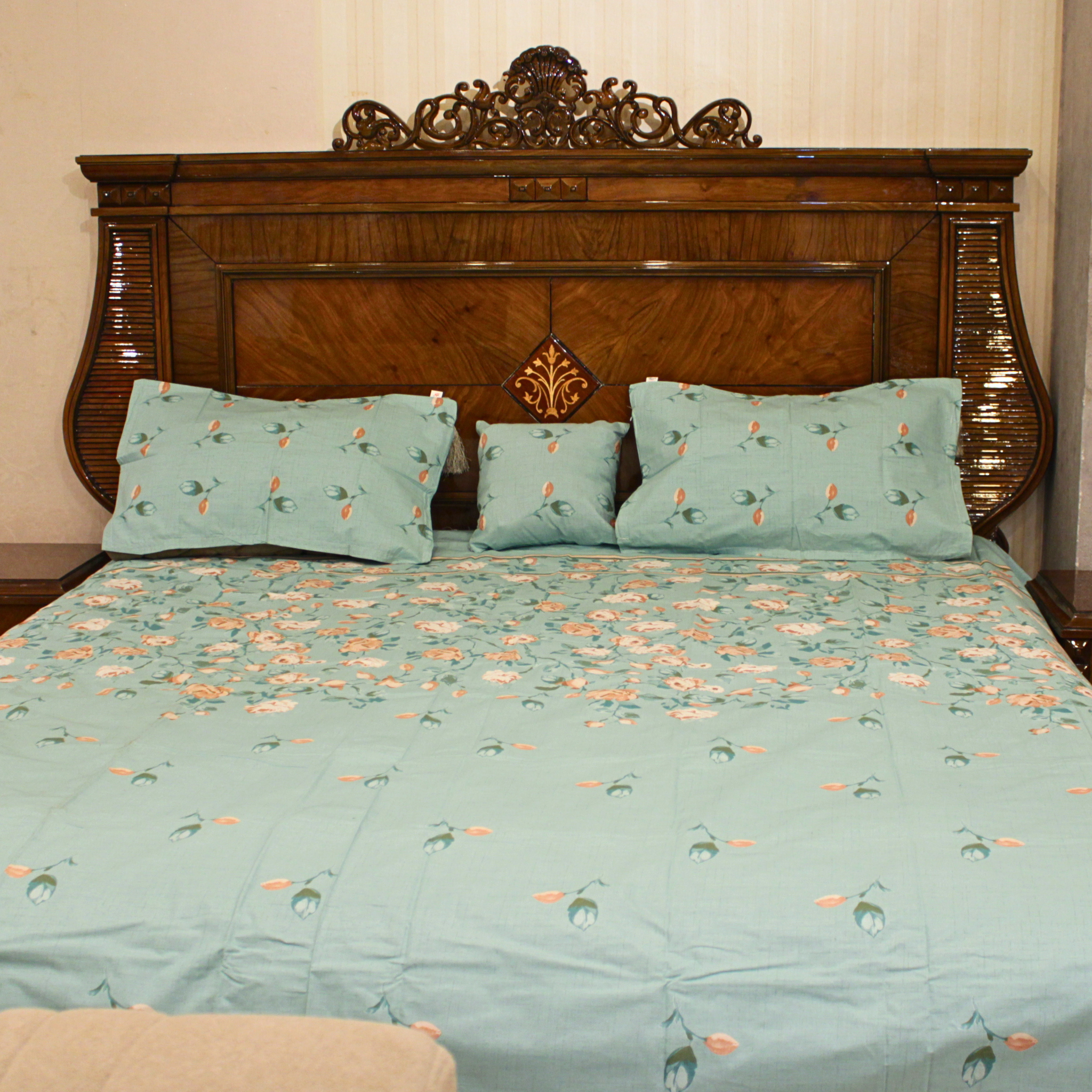 100% Cotton Bed Sheet (King Size Premium Quality)